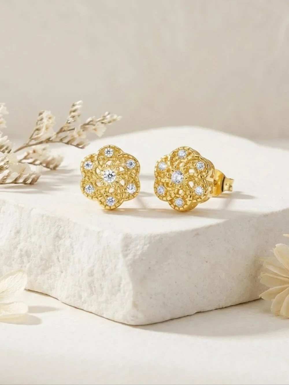 NWT 14K Gold Plated Flower Cubic Zirconia Stud Earrings – Brand New